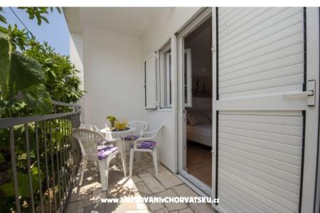 Apartment Neva Rogoznica Croatia