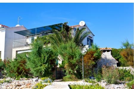 Apartments Holiday – Rogoznica Croatia