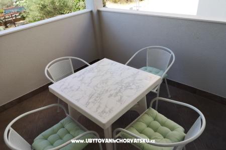 Apartments Grgić Rogoznica  photo 5