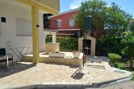 Apartments Jakelić photo 2