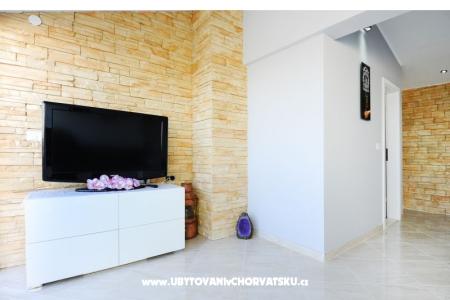 Apartments Luka Rogoznica photo 4