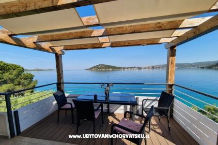 Apartments Maris - Beach House  Rogoznica Croatia