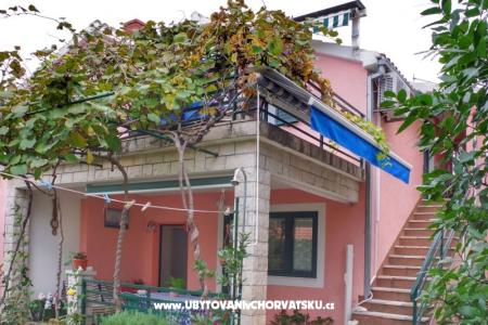 Apartments Nives photo 2