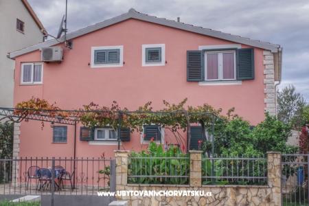 Apartments Nives photo 3