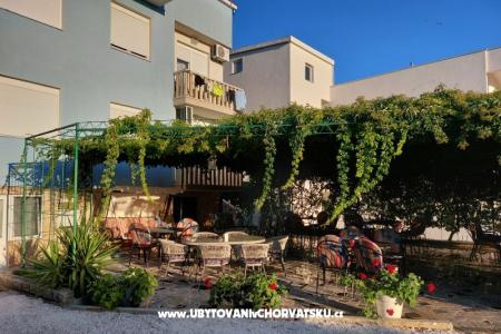 Apartments Crnjac photo 3