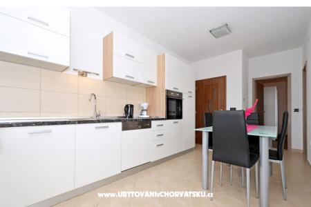 Apartments Caleta photo 4