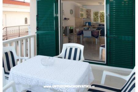Beach apartments Rogoznica photo 2