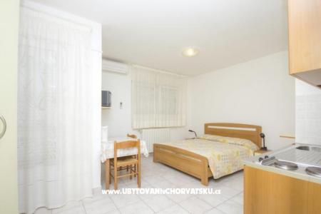 Apartments Ester Rovinj photo 2