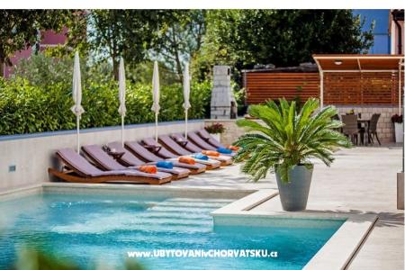 Apartments Kimi with swimming pool  photo 4