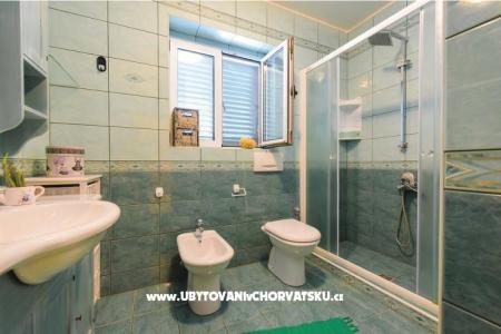 Apartments Grubišić photo 4