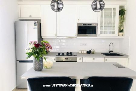 Sunset Hill Apartments photo 4