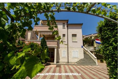 Apartment Zaboric Terrace photo 2