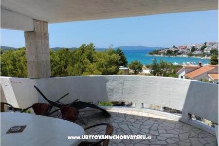 Apartment by the sea with a seaview photo 2
