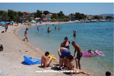 Beach House photo 4