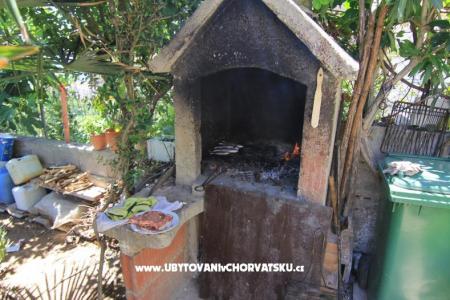Brodarica beach house photo 4