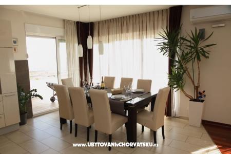Apartments Toma photo 5