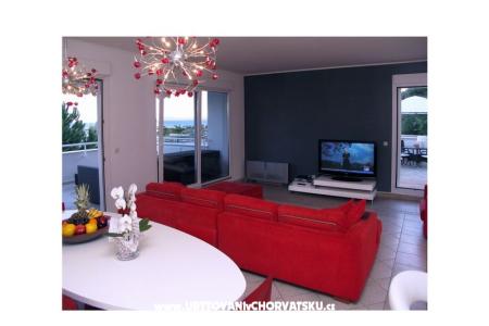AdiOro Luxury Beachfront Apartment photo 4