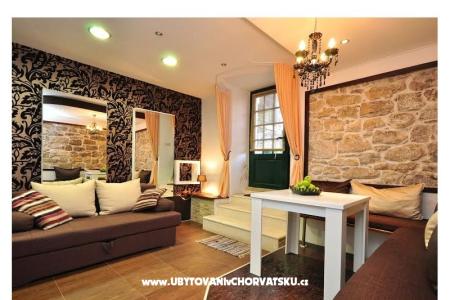Apartment ANITA & Kuni-Centar photo 5