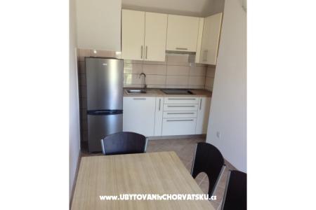 Apartments Jelena  photo 4