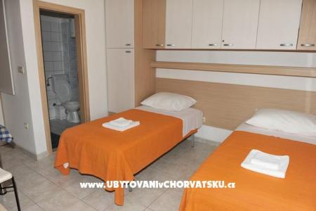 Apartments Zvizda Mora Split photo 3