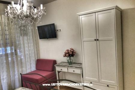 Bella Elia Luxury Studio Apartment photo 4