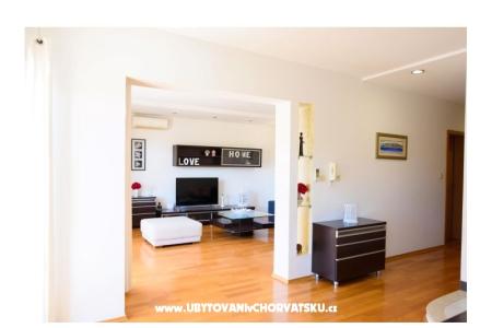 HolidayHomeSpalato-pool apartments  photo 4