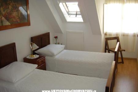Milka Apartment photo 3