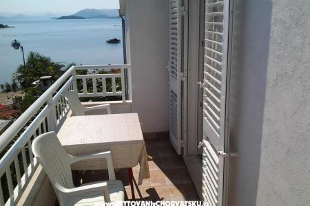 Apartments Mratinović Sreser  photo 4