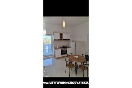 Apartments Kamelia photo 4