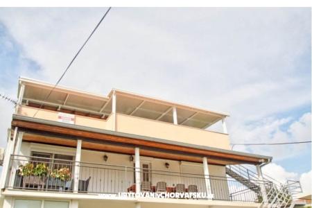 Apartment Beti photo 2