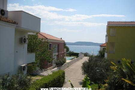 Apartments Nadinić photo 2