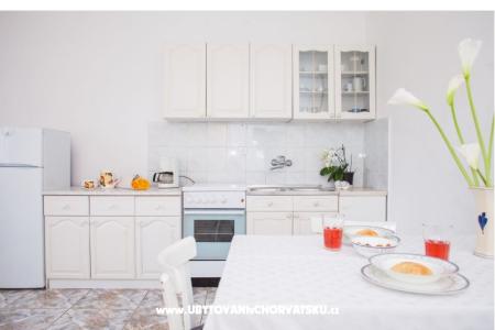 Apartments Barbara Tisno photo 3