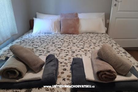 Apartment - kamena kuća  Šparoga photo 4