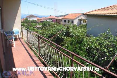 Apartment Leona photo 2