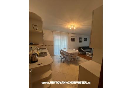 Apartment Lana photo 4