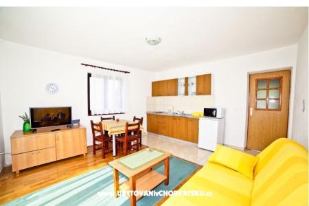 Apartments Aniva photo 3