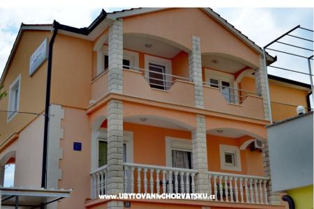 Apartments Brksi  photo 5