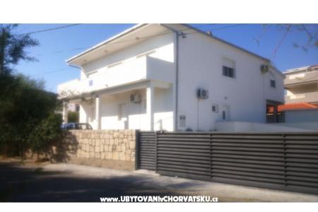 Apartments Lovre photo 3