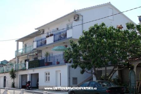 Apartments Milan Rogulj photo 2