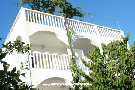 Apartments Natasa photo 2