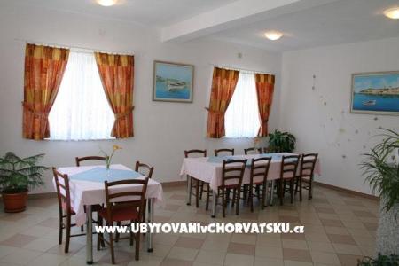 Apartments Šarić photo 2