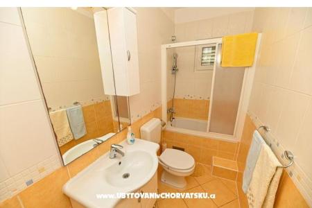 Apartments Tiho photo 4