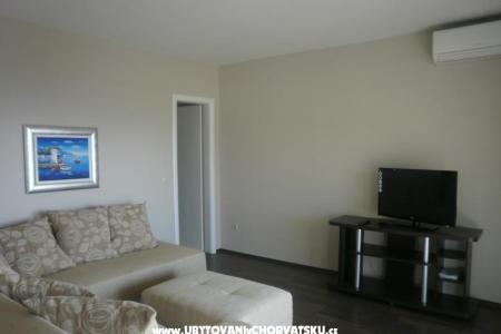Apartments Mira photo 3