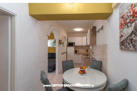 Apartment Grigic photo 3