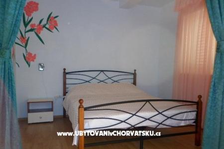 Apartments Flores photo 3