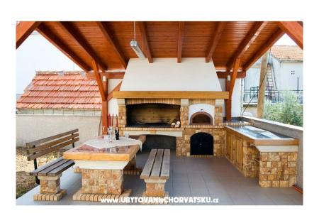 Apartments Jozic photo 3