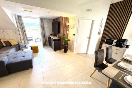 Apartments Ksenija and Anchor photo 4