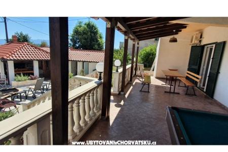 Apartments Ksenija and Anchor photo 5