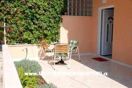 Apartments Riva & Roza photo 3