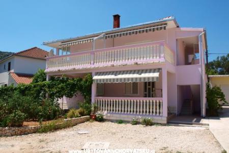 Captain apartments photo 2